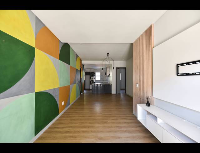 2 BEDROOM APARTMENT TO LET IN NIEUW MUCKLENEUK